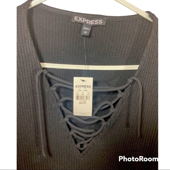 NWT. Express Crop Top.​ - Picture 5 of 5
